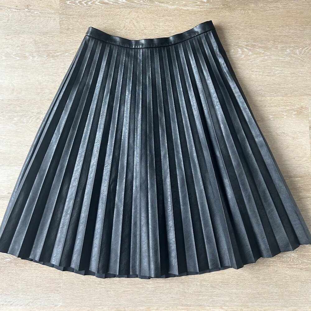 J Crew Black Faux Leather Pleated Midi Skirt Size 4
